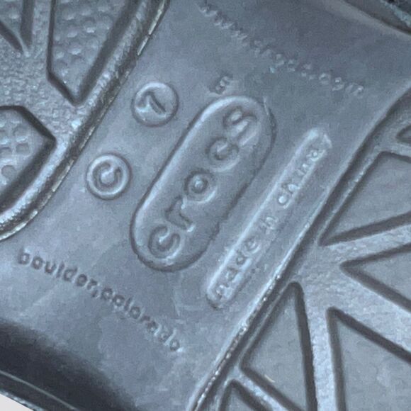 Toddler Crocs Dawson Faux Fur Black Suede Size C 7 - Picture 6 of 7